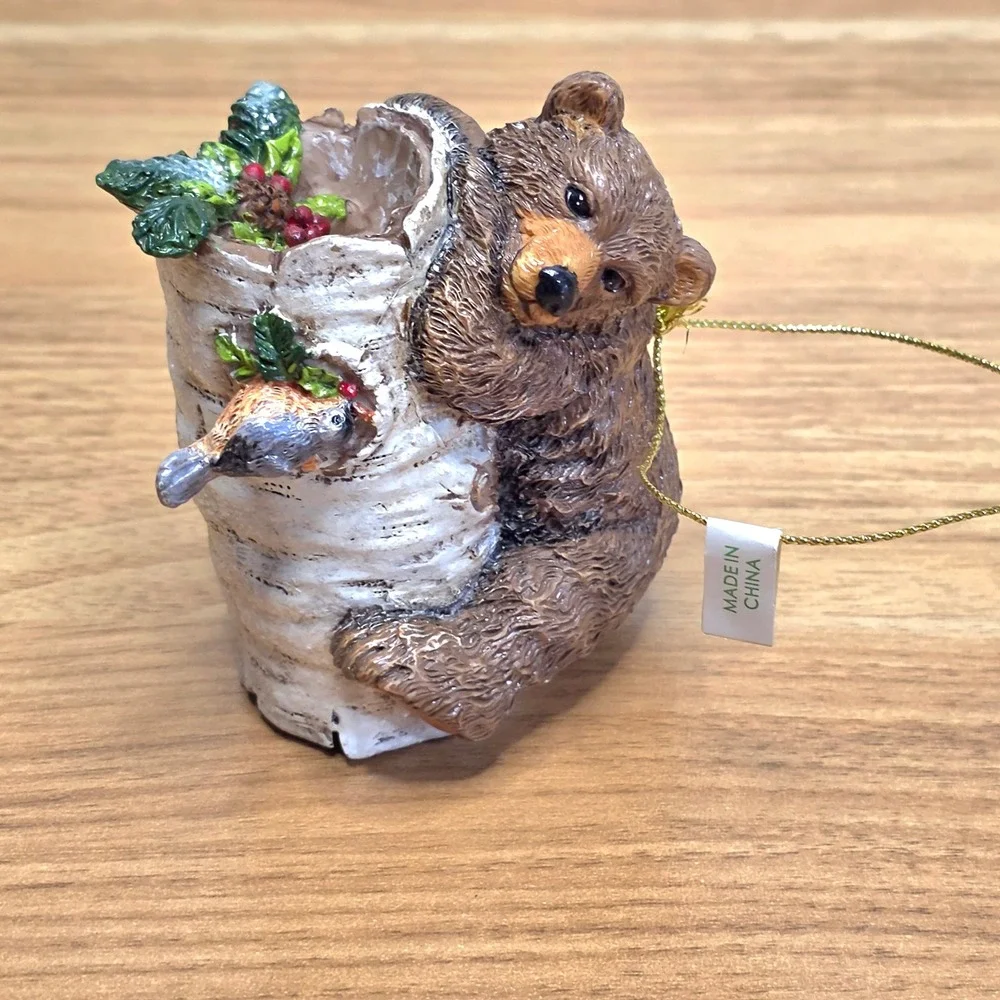 Cute Bear‎ Climbing Tree Stump Ornament Bird Holly Berries Christmas Decor